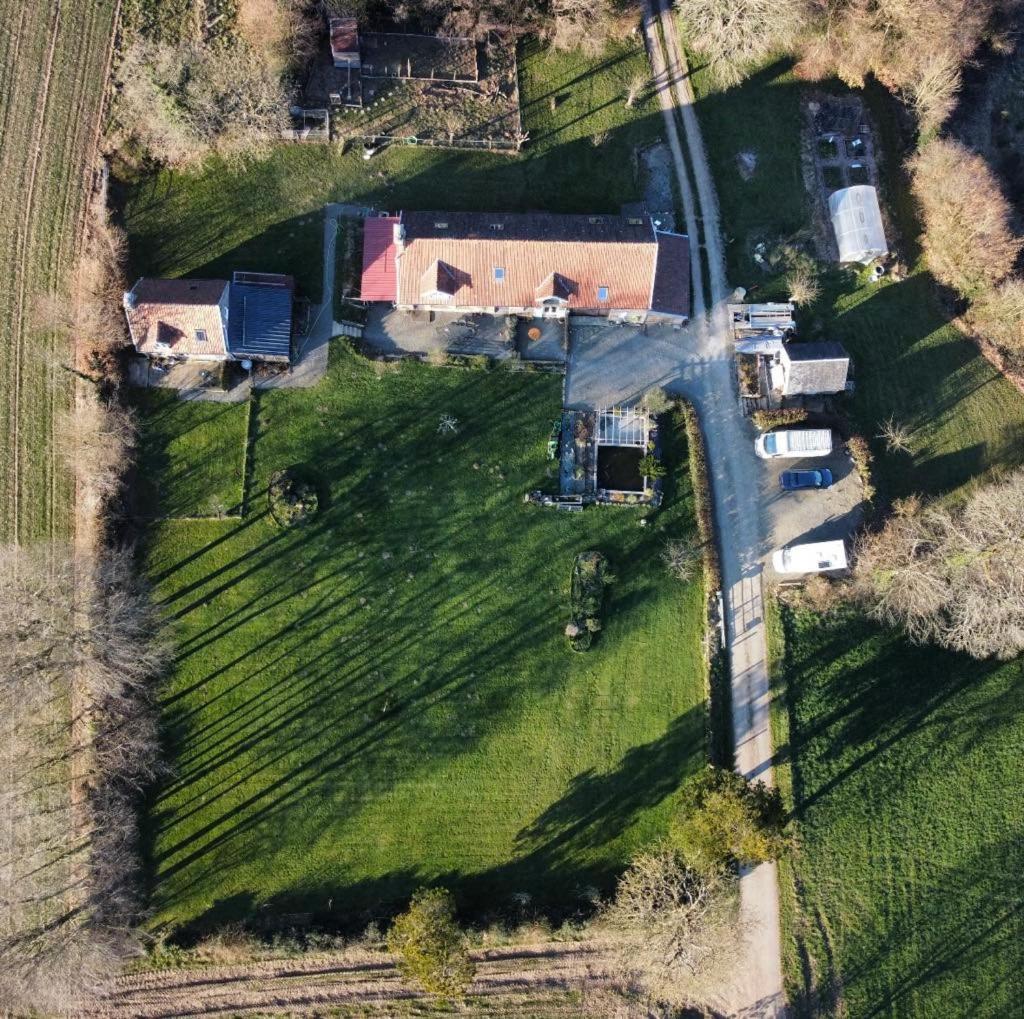 Bed and Breakfast Ferme De Noyes Sourdeval Zewnętrze zdjęcie