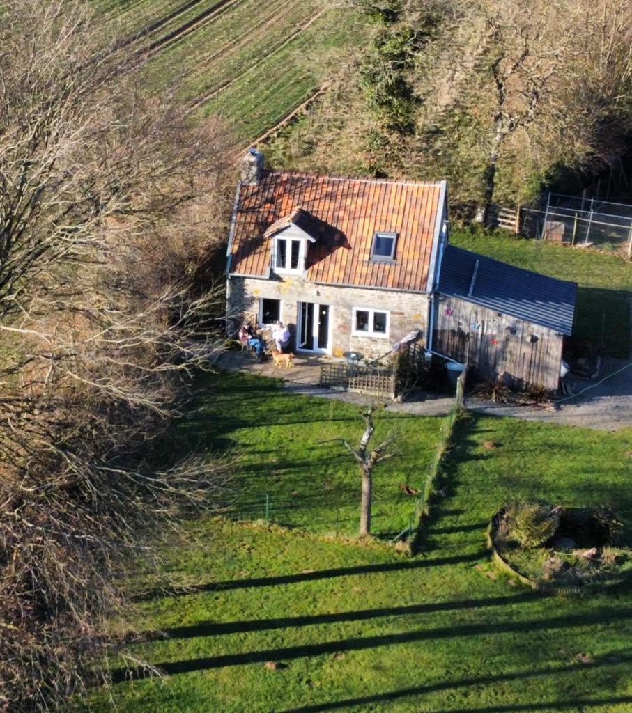 Bed and Breakfast Ferme De Noyes Sourdeval Zewnętrze zdjęcie